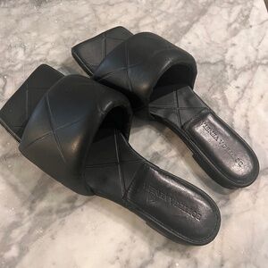 Bottega Veneta Lido flat sandals